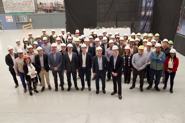 Equipo GT Global en la inauguracion de maquinaria Tecnología KraussMaffei