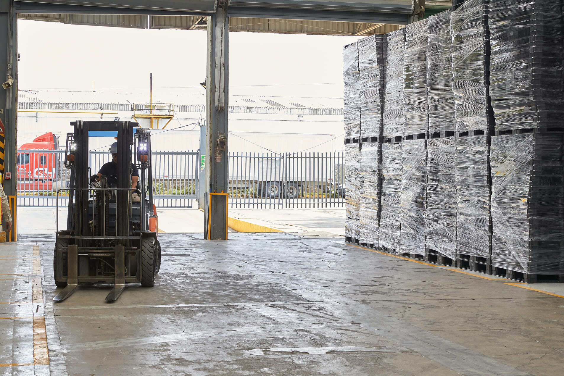 Tarimas industriales para el manejo de productos químicos